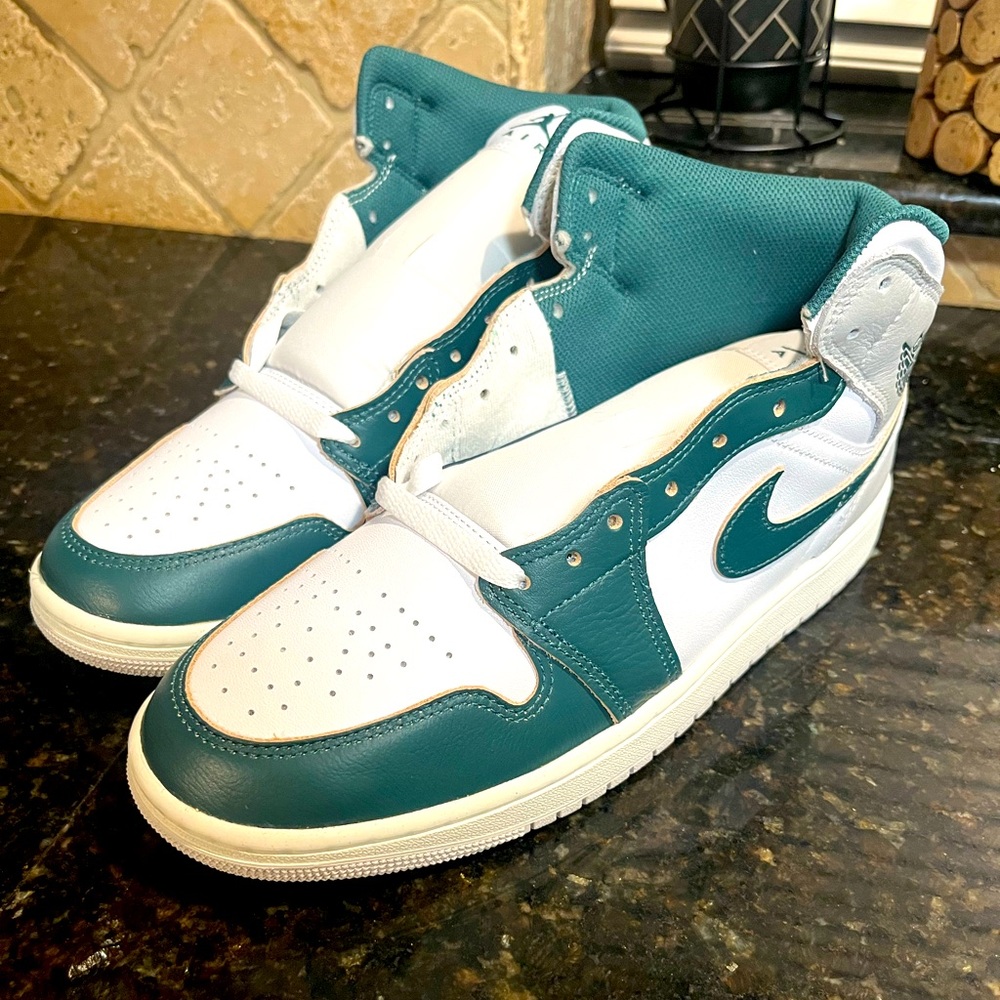Nike Air Jordan 1 Oxidized Green sz 10.5